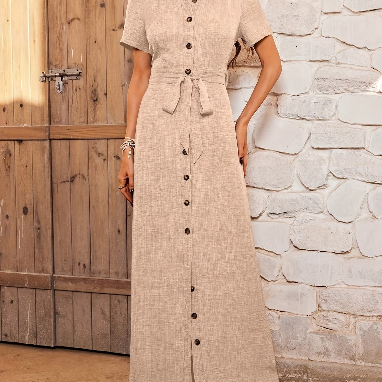 Elegant Single-Breasted Maxi Dress – Flowing and Refined