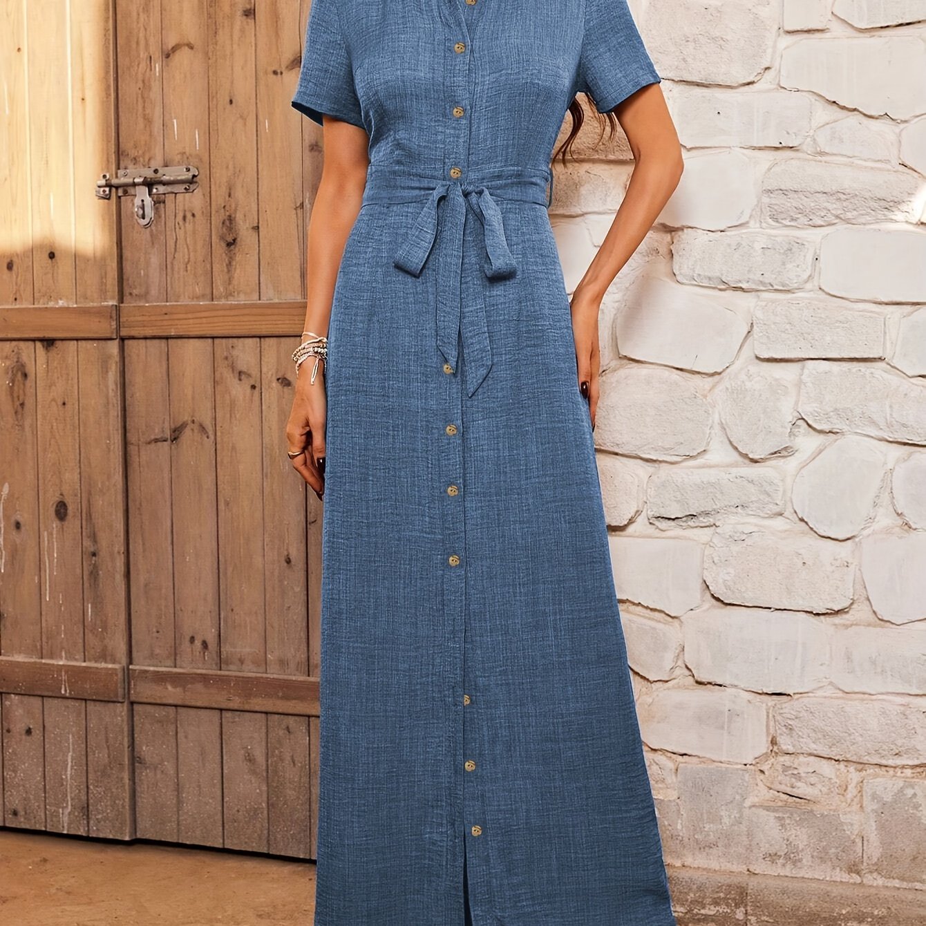 Elegant Single-Breasted Maxi Dress – Flowing and Refined