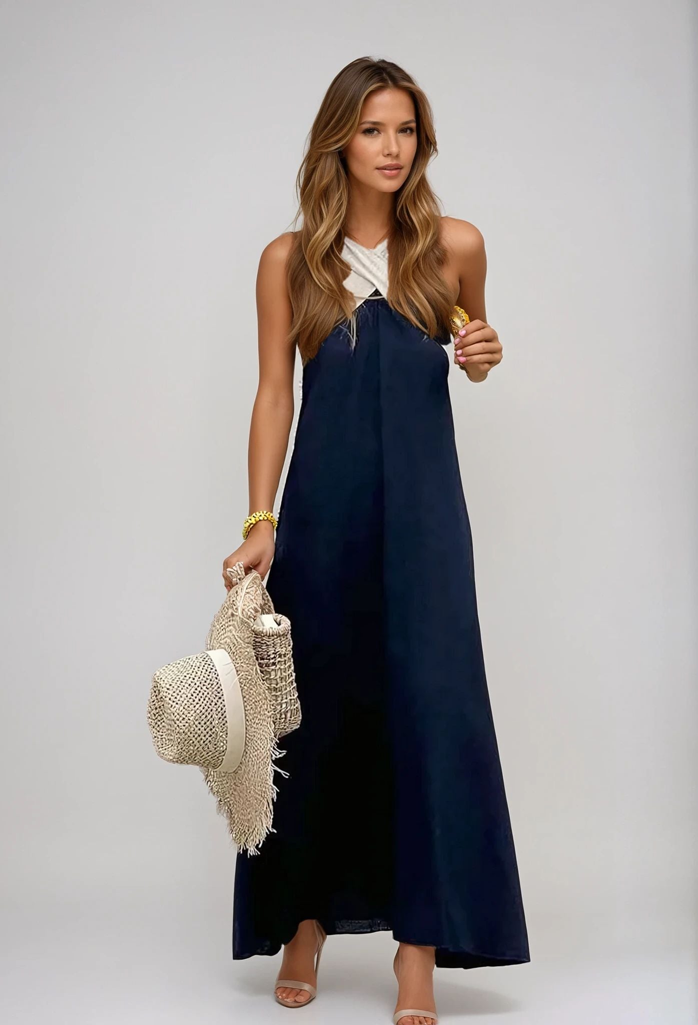 Flowing Summer Dress with Crossover Collar – Light and Flattering